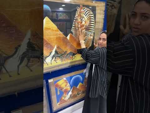 خلاف بين شاب سعودي وسيده مصريه بسبب الاهرامات اسمع المصريه كيف تجلد طبعا يمزحون مع بعض