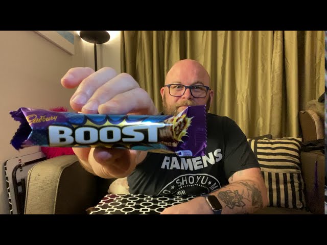 NEW Cadbury Wispa Gold HAZELNUT review - better than the original? 