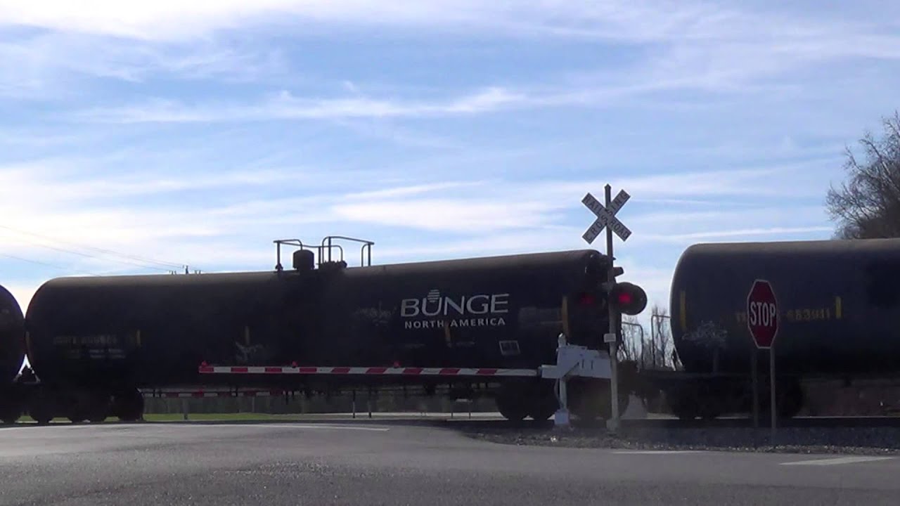 AL 33 Railroad Crossing, Courtland, AL