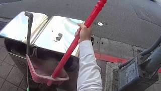 1061025青島西路清掃車禍現場