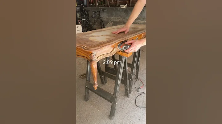 $40 Thrift Furniture Flip Challenge #thrifting #furnitureflip #goodwill @Karrot_Market