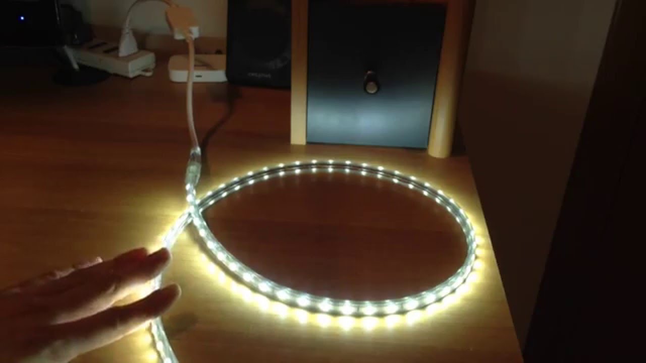 collegare le luci di striscia LED