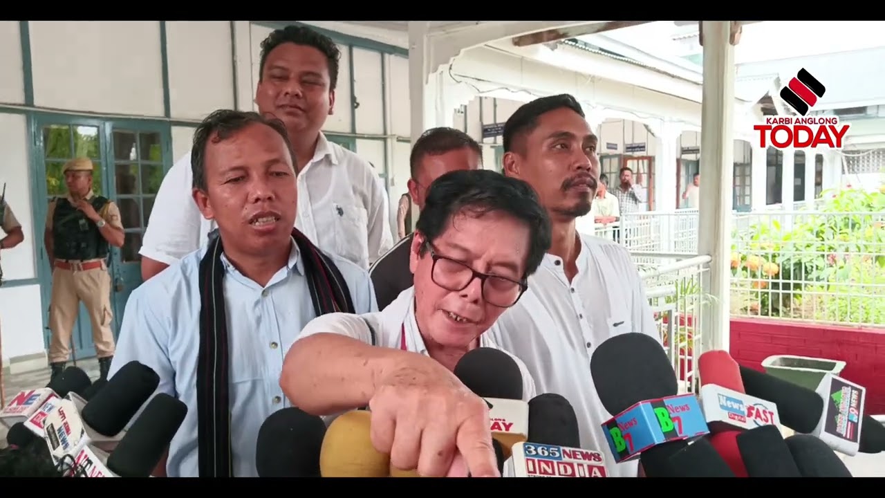 APHLC President JI Kathar hits back a journalist while asking quest||