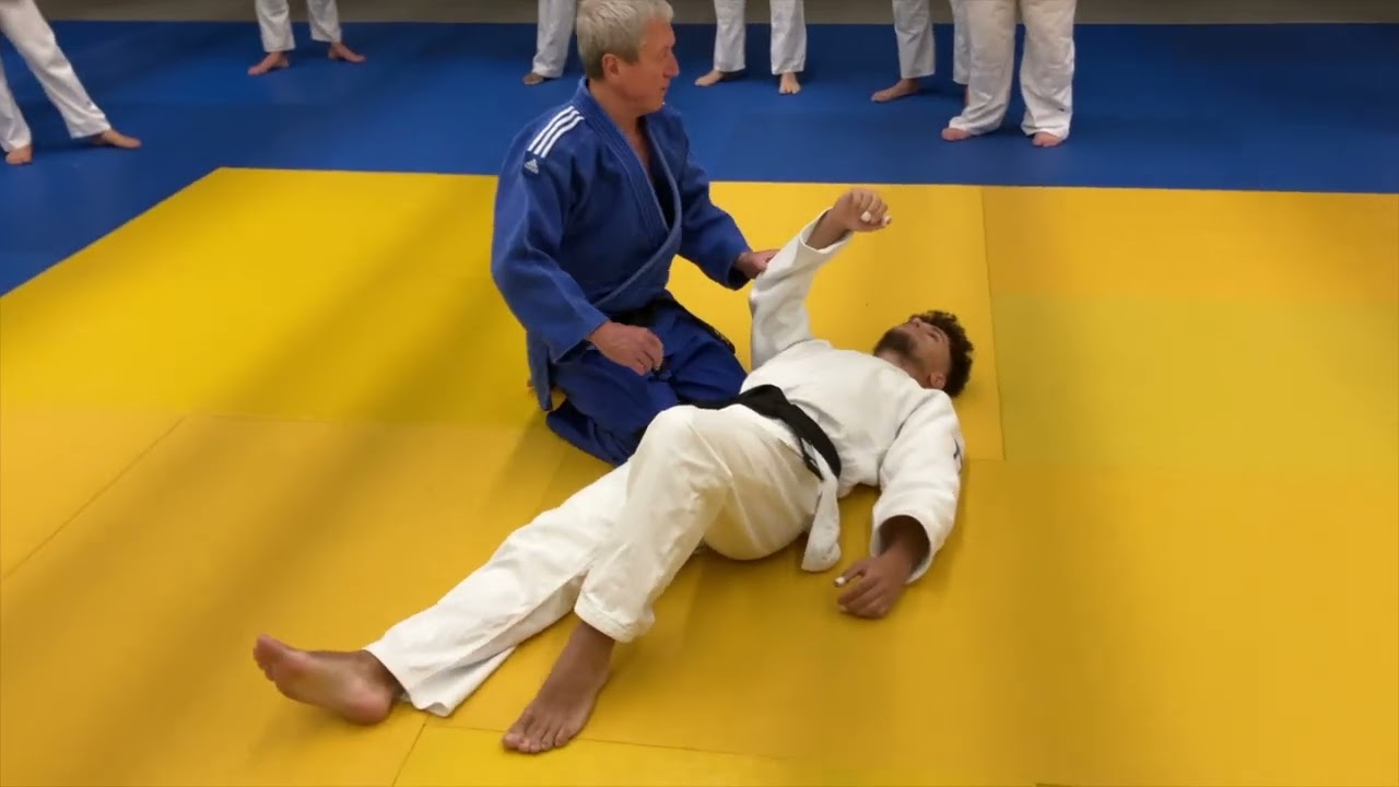 🥋 Back to school/reprise ! Nouvelle année les techniques de bases pour nos pratiquants débutants 🥋