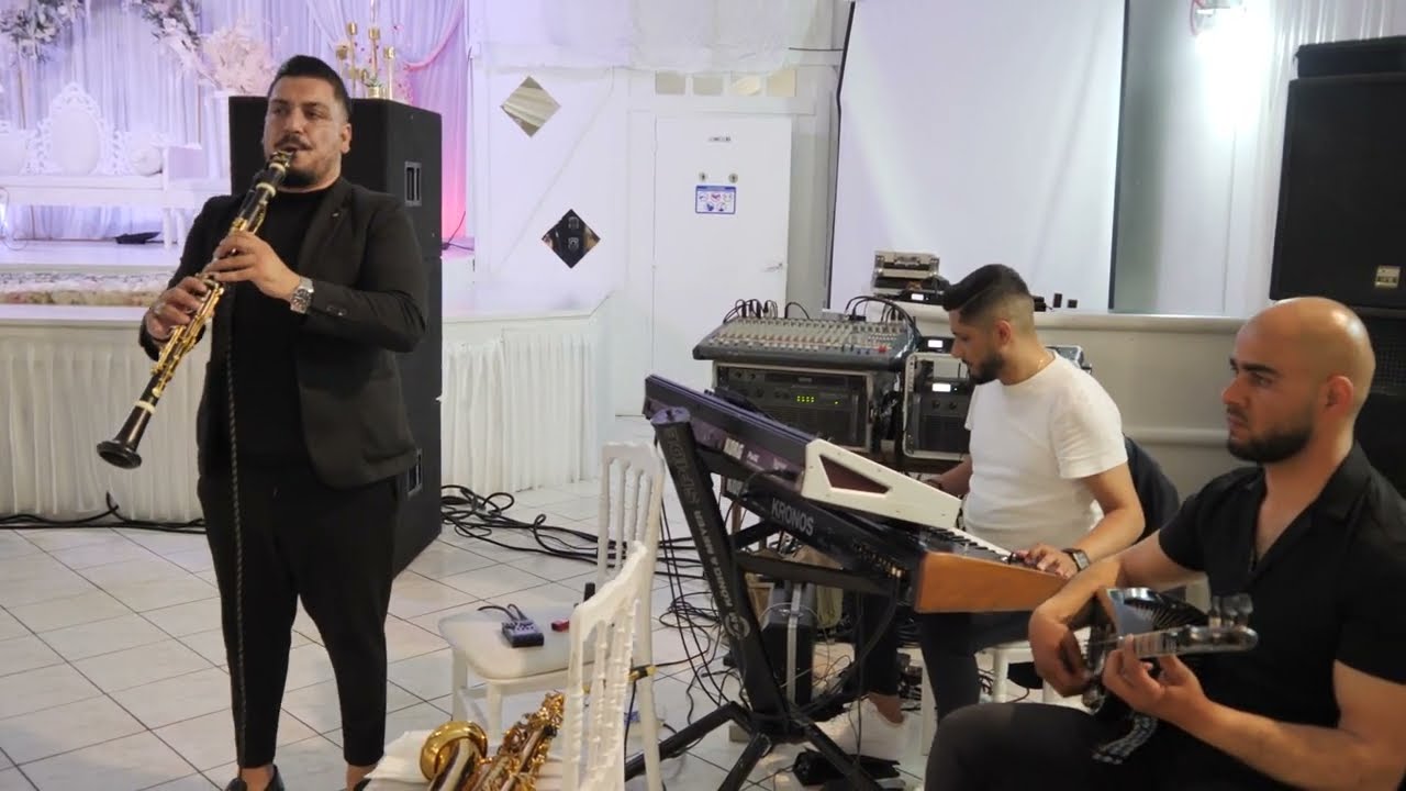 GRUPI BABOS - DASEM NE FRANCE- RENATO ATHINA-ARMANDO XHEMALAJ - THANAS MANAJ