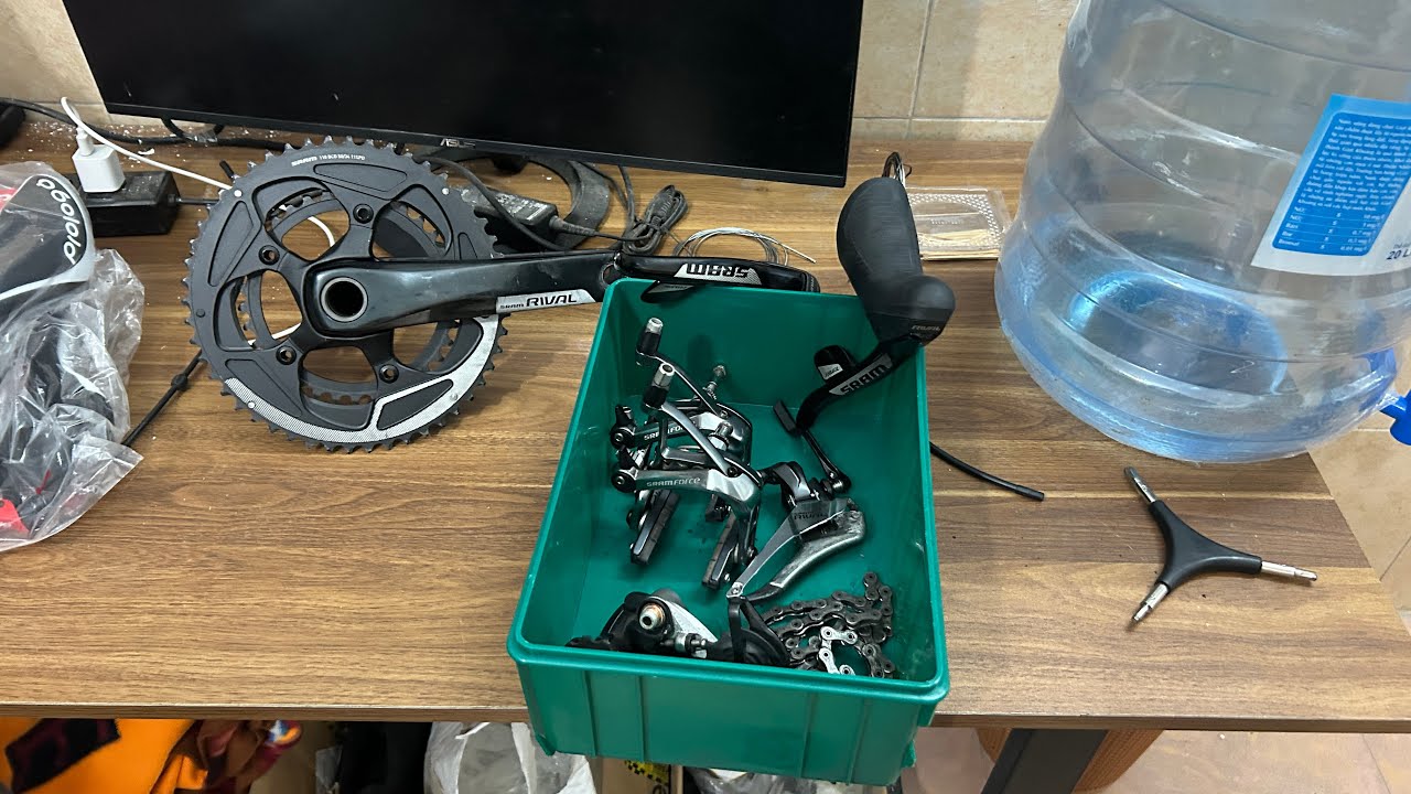 bộ group Sram rival 11s còn khá đẹp, ac kết lh 0377.601.559