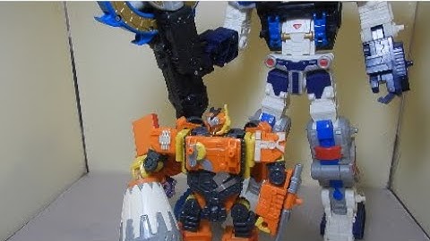 Transformers Galaxy Force (Cybertron): Quickmix & Metroplex