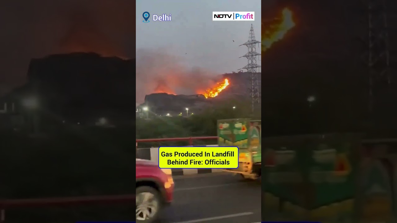 Massive Fire Breaks Out At Ghazipur Landfill | Ghazipur Landfill Fire 