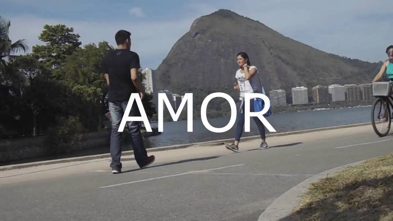 Entregando rosas | ME SURPREENDI