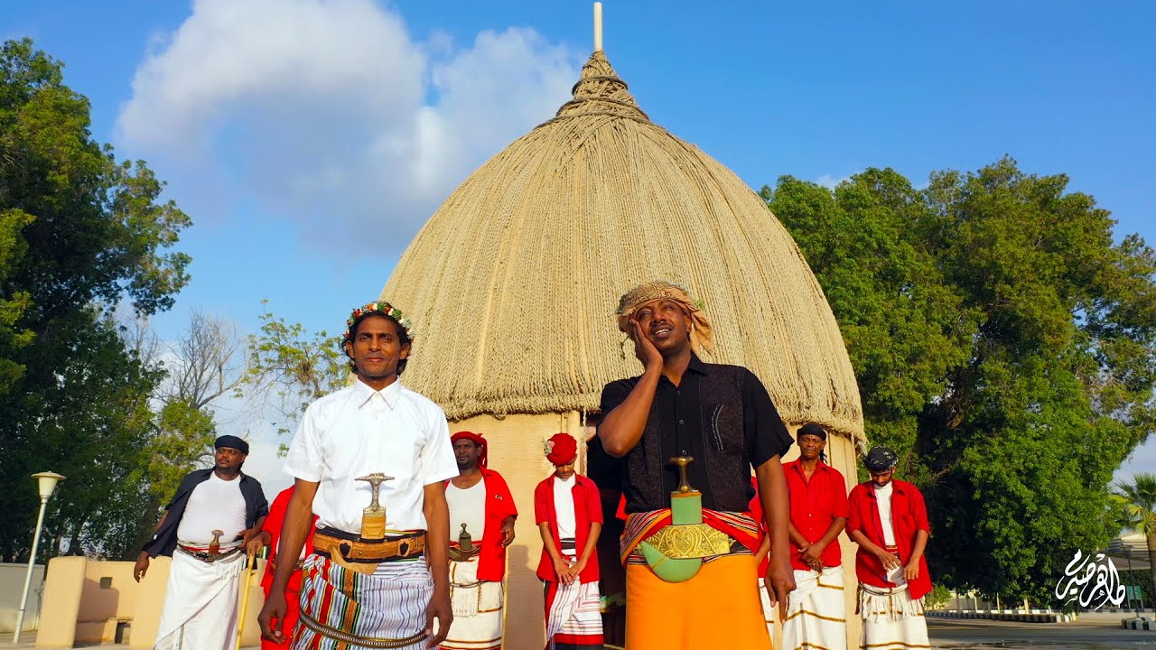 عادك لنا | كلمات : تراث - أداء : جمال علي والدابوش