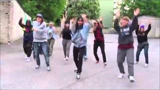 Pavel Paker Na Fokse Devochki Tancuyut 480