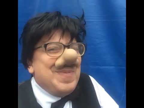 Humorista Santos Do Programa Do Ratinho Anuncia Show Da Banda Malá E Cia E O Cantor Marcus Ziimer
