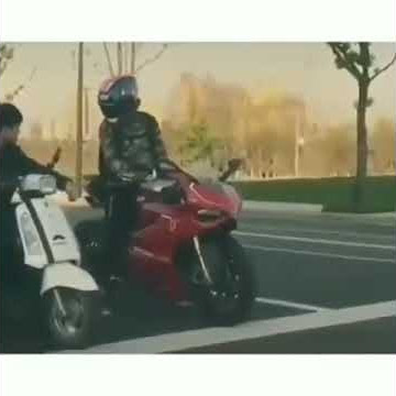 NINJA VS VESPA