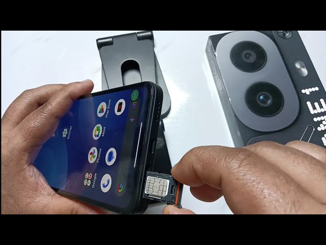 CMF Phone1 交換プレート付き SIMフリー Nothingの最新スマホ「CMF Phone 1」は背面カバー交換でスマホに