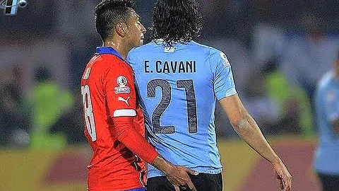 Jara fingers Cavani's butthole and then flops  #Co...