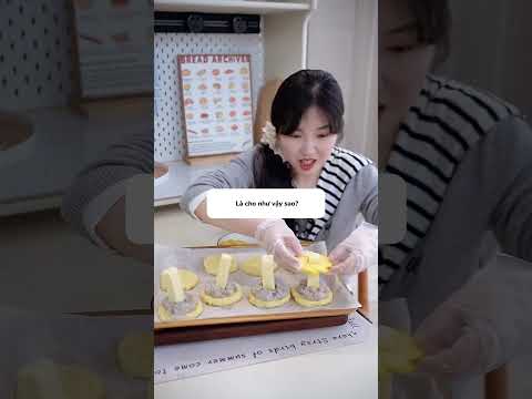 Cách làm hamburger siêu dễ từ khoai tây chiên