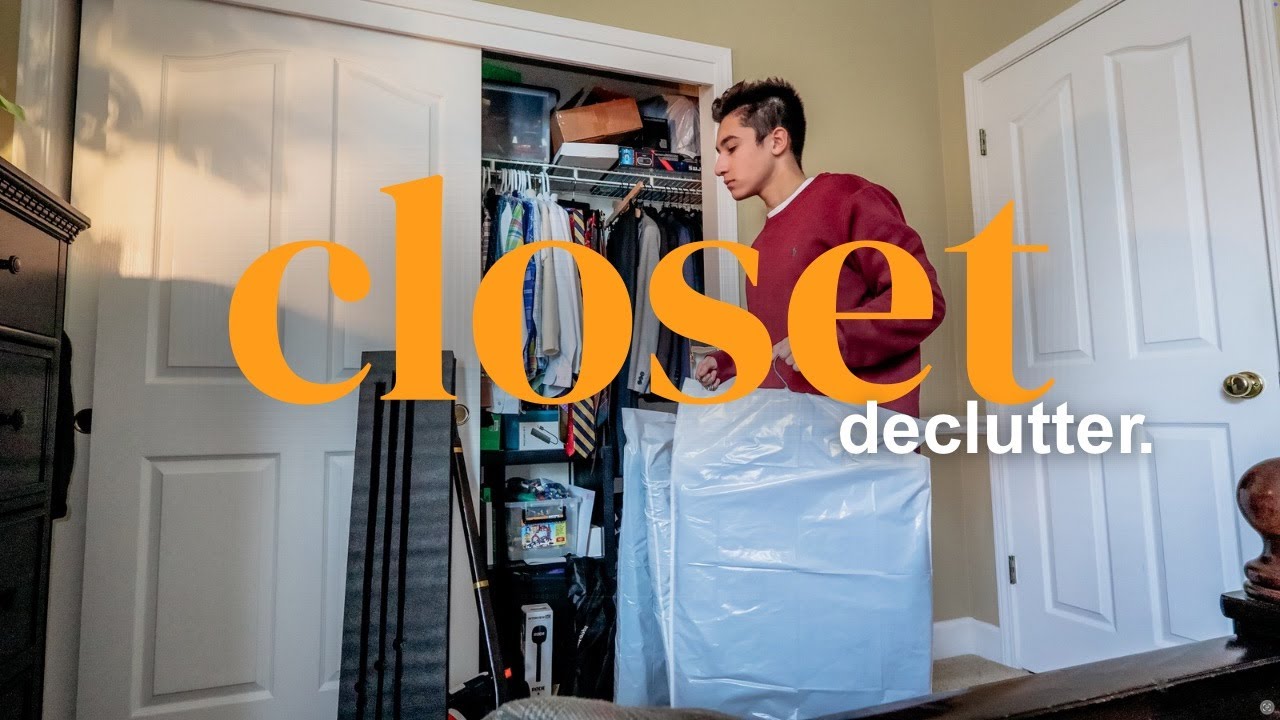 Life at 16 | CLOSET CLEANUP 👕 | decluttering my room, finding core memories