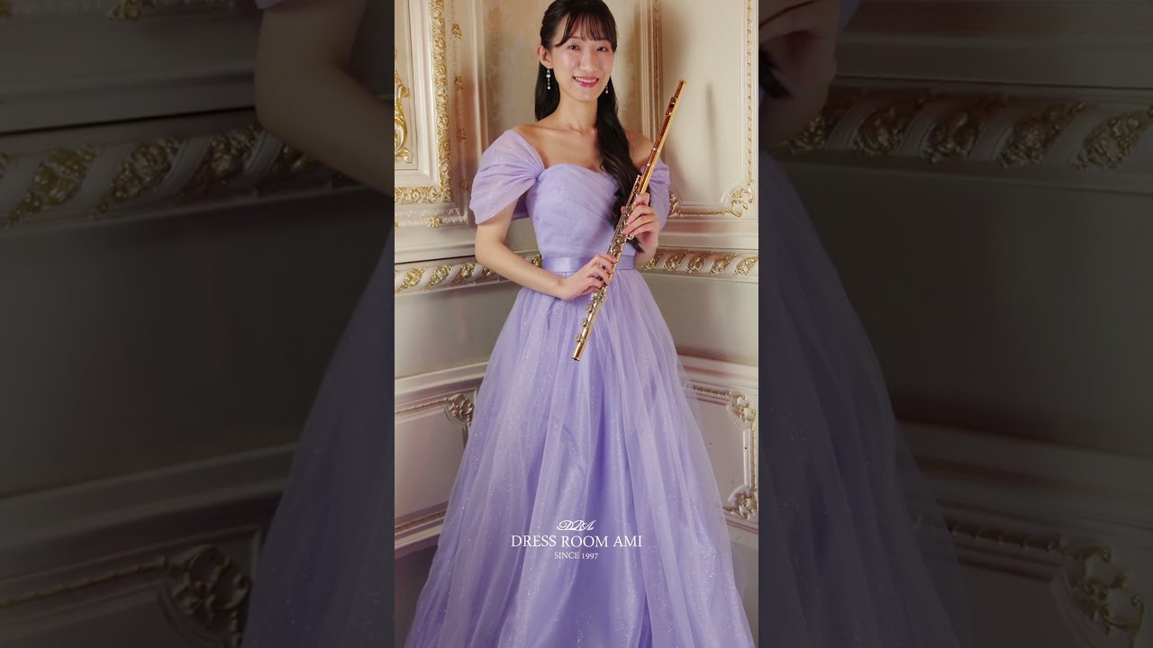 ライラックカラーのキラキラグリッター装飾のオフショルダープリンセス