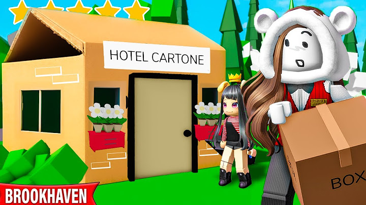HO COSTRUITO UN HOTEL DI CARTONE SU BROOKHAVEN ROBLOX!