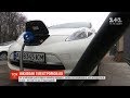 ТСН дізнавалась, з якими труднощами зіштовхуються українські водії електрокарів