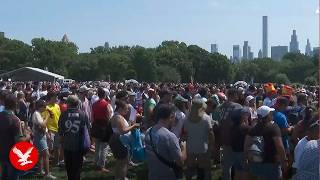 Fifty-thousand fans gather in Central Park to watch World Cup Final