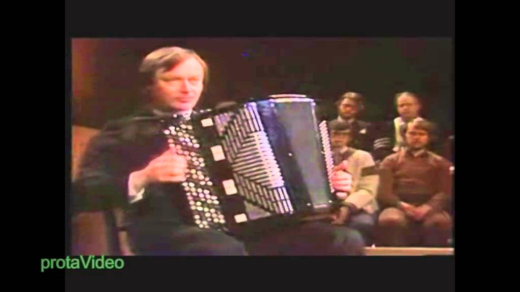 H.Villa-Lobos. Danse of the white Indian.  F. Lips