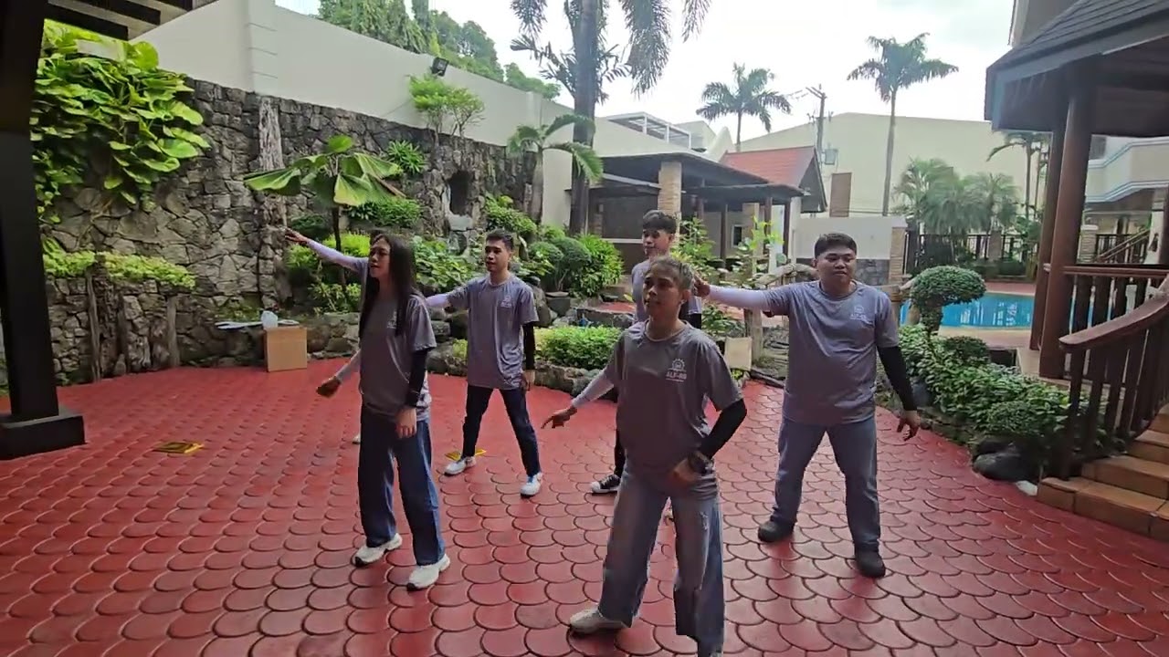 Team Rapide Roverbanks Cheering presentation