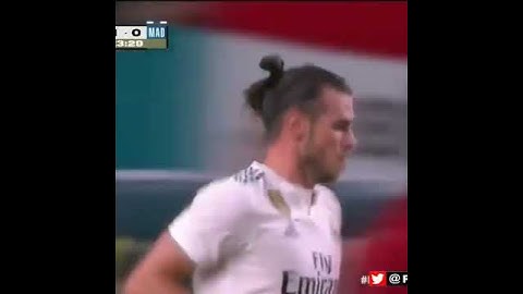 Vinicius Jr. deixa zagueiro perdido em estreia pelo Real Madrid contra o United e sai aplaudido