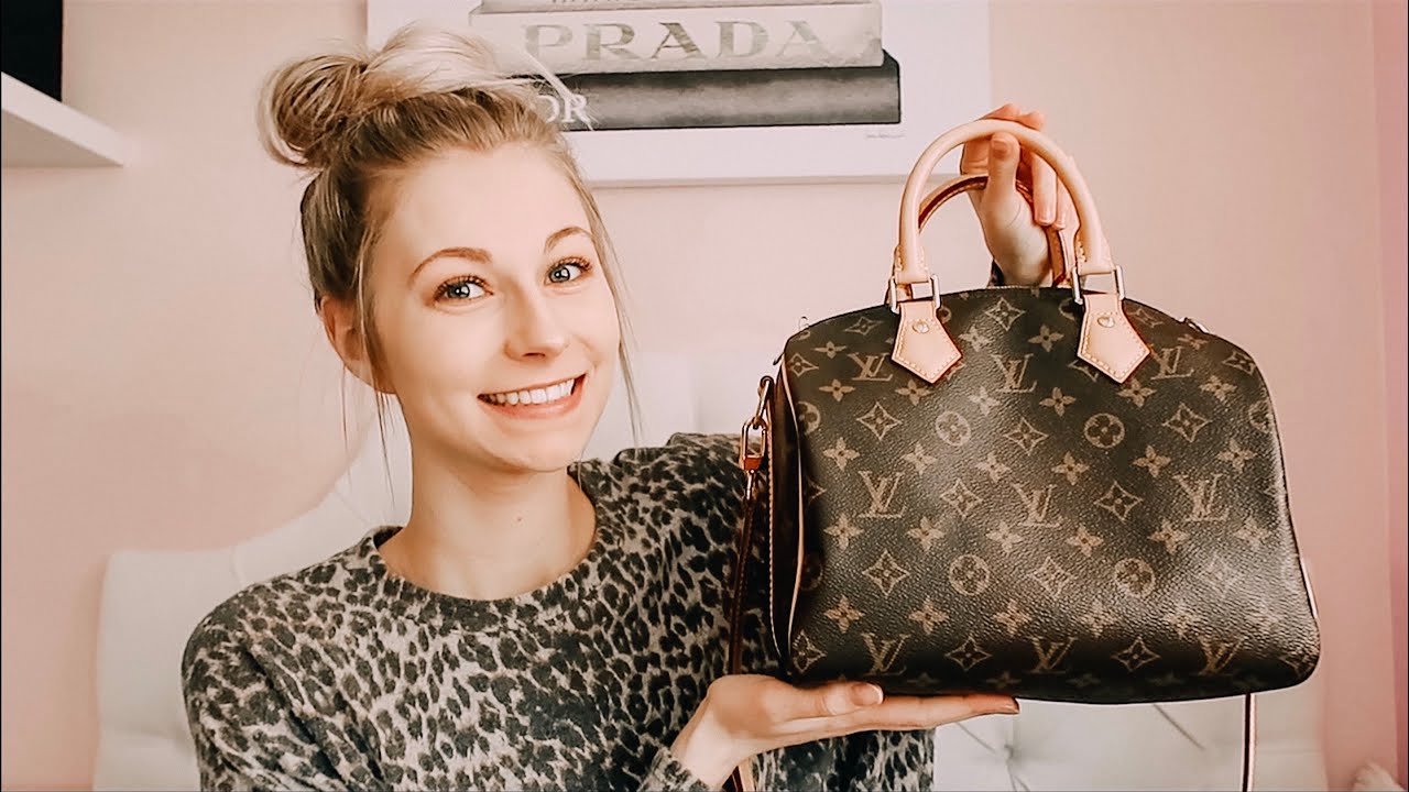 louis vuitton speedy b 25 one year update + mini whats in my bag! - YouTube