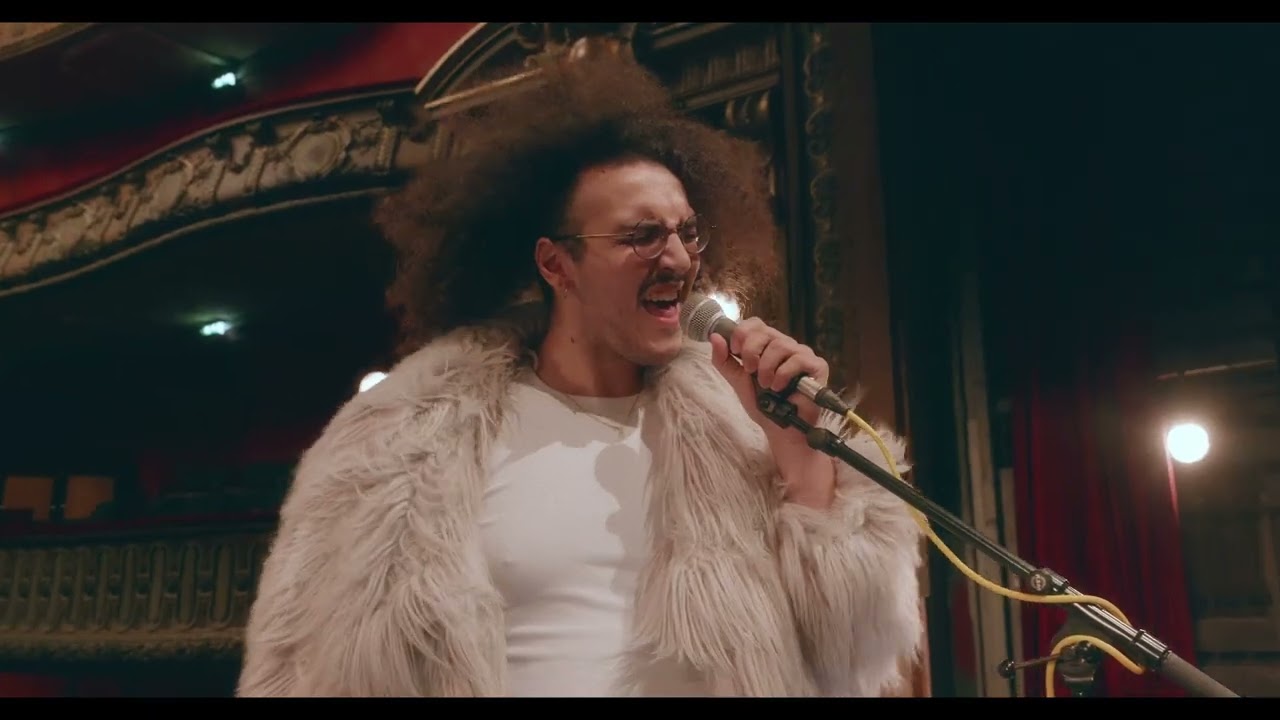 SILK & VELVET - ALL STARS LOOK THE SAME Live session