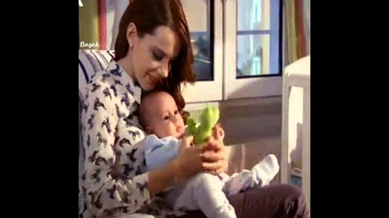 Toprak Kaan  ( Anne Bana Bir Masal Anlatsana )