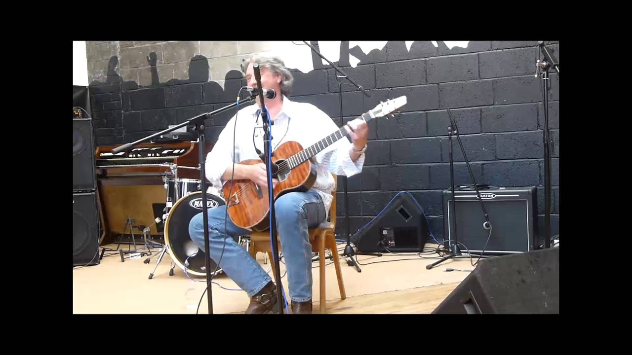 Chris Martin plays Shuttle Shuffle Festival