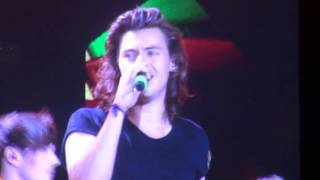 Harry's WMYB Solo - One Direction OTRA MetLife NJ