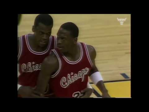 видео: Michael Jordan SAVAGE Rookie DUNK COMPILATION | 1984 Chicago Bulls