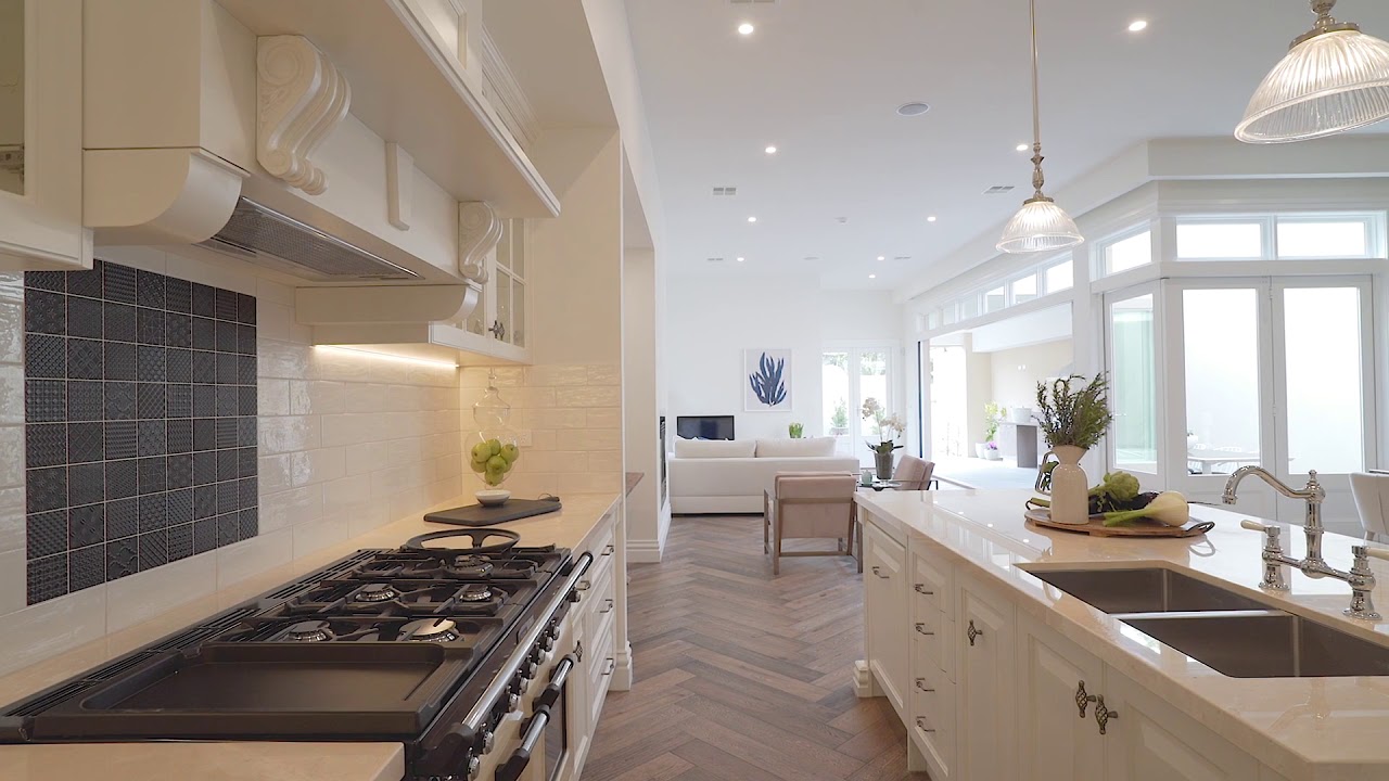 208 Woodland Street Strathmore - Brad Teal Real Estate