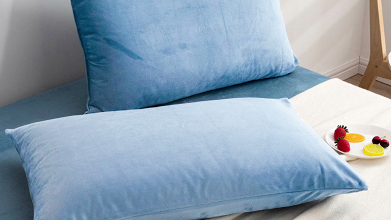 Zippered Velvet Pillowcases, 2 Pack Super Soft and Cozy Luxury Solid Color Pillow Cases