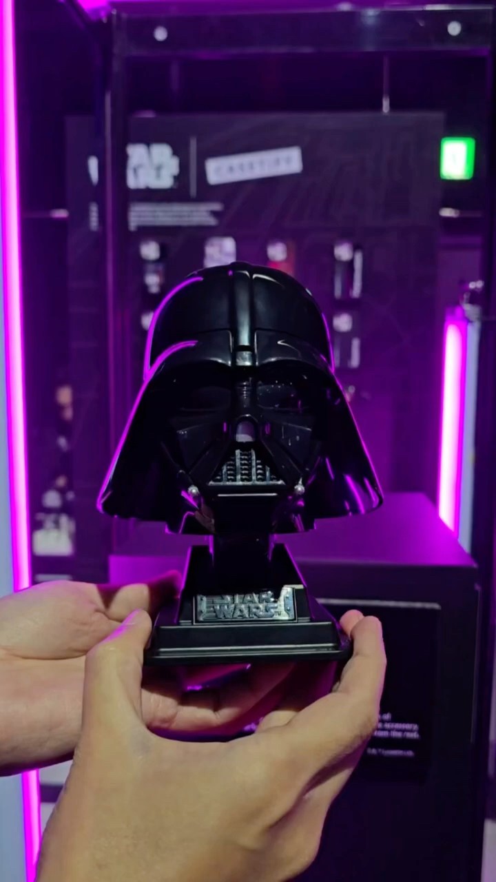 CASETiFY Darth Vader AirPods Case Collector's Editon Star Wars