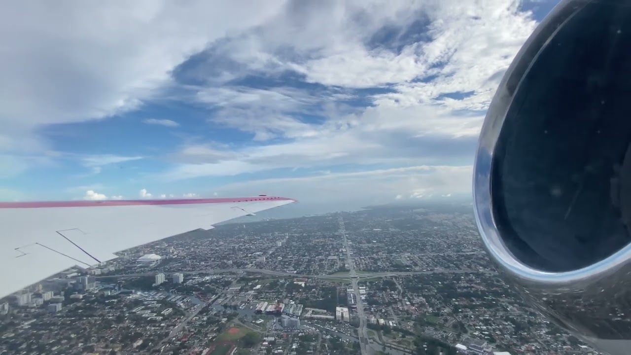 RUSH HOUR JSX E-145 Departing Miami!