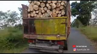 Story wa truck oleng 2020 pejuang rupiah sam udin beraksi muat kayu di bikin oleng 2020