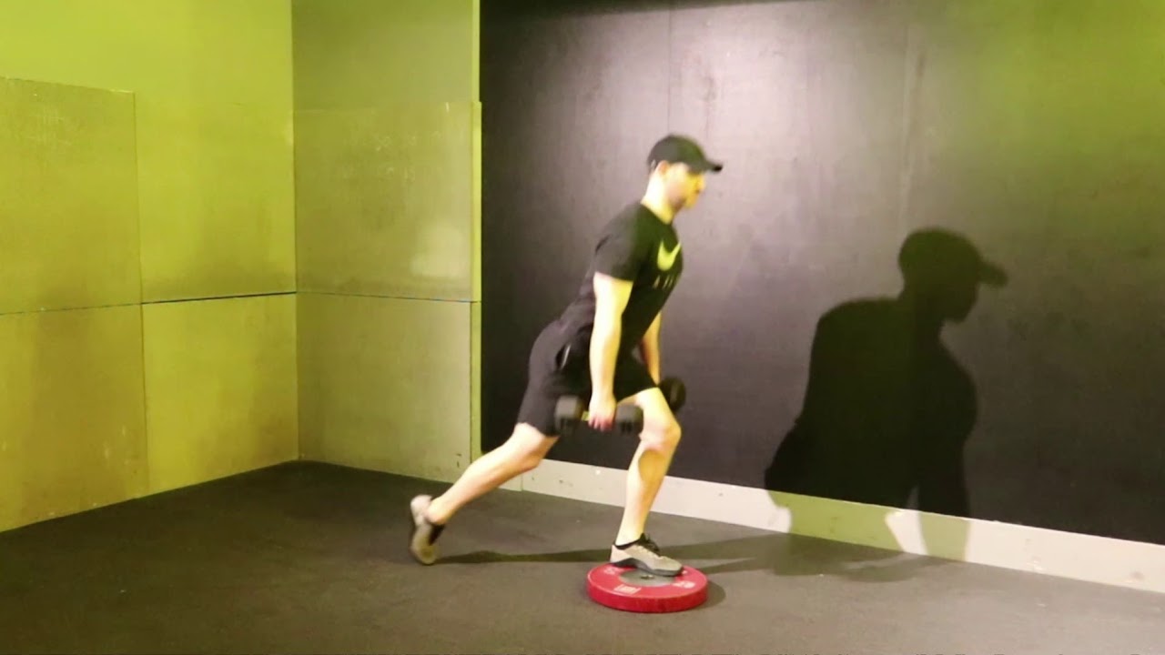 Plate Dumbbell Reverse Lunges - YouTube