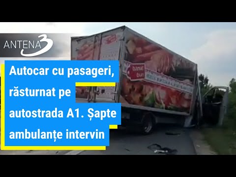 Autocar cu pasageri, răsturnat pe autostrada A1. Șapte ambulanțe intervin