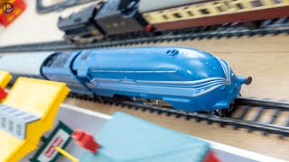 Hornby Railways R.685 LMS “Coronation”