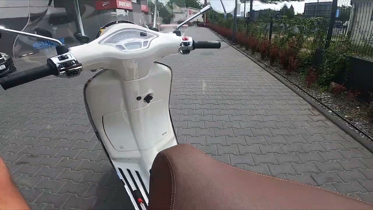 Where is the VIN number of my Vespa Primavera ( 2017 - now ) - VIN Number Sticker Location