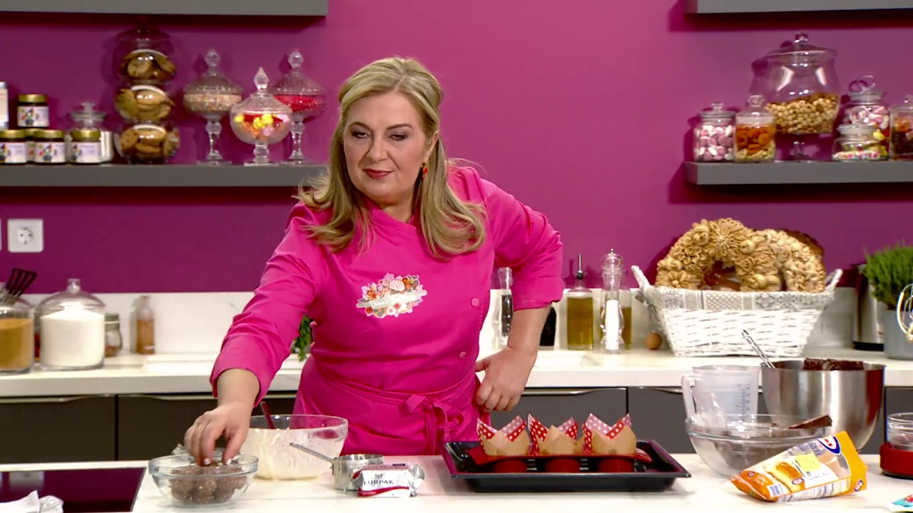 DINA'S BAKERY_MUFFIN ΜΕ ΣΟΚΟΛΑΤΑ & ΦΟΥΝΤΟΥΚΙ