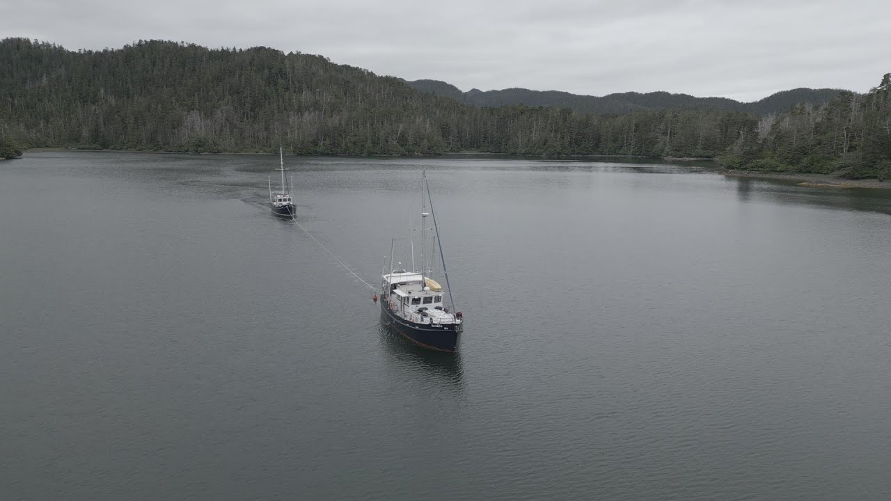 Slow Rescue: Towing a Diesel Duck 462 to Sitka Alaska Ep. 2