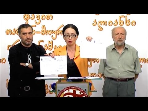 თეატრისა და კინოს სახელმწიფო უნივერსიტეტის რექტორს კორუფციაში ადანაშაულებენ