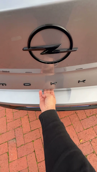 How weird is the boot opening of the Opel Mokka?