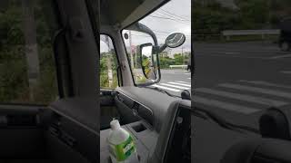安全窓と助手席窓は、視界解放するのが常識ですよ。潰してる人は、必ず事故します！