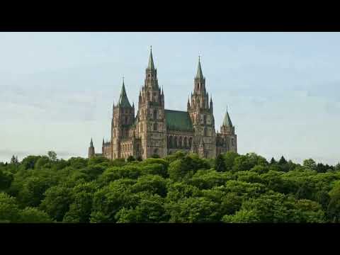 Czechia: Gothic Spires of Prague and the Beauty of Český Krumlov | チェコ：プラハの古城と中世の街並みチェスキー・クルムロフ