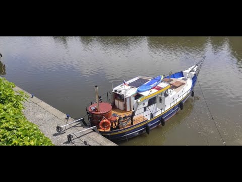 Video: Výběr plachetnice Sloop nebo Ketch